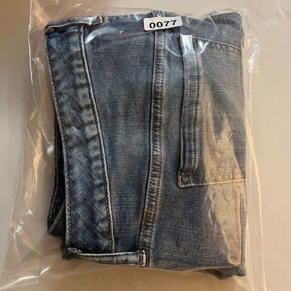 Torrid Plus Girlfriend Mid=Rise Embroidered Follow Your Heart Jeans - Picture 12 of 12